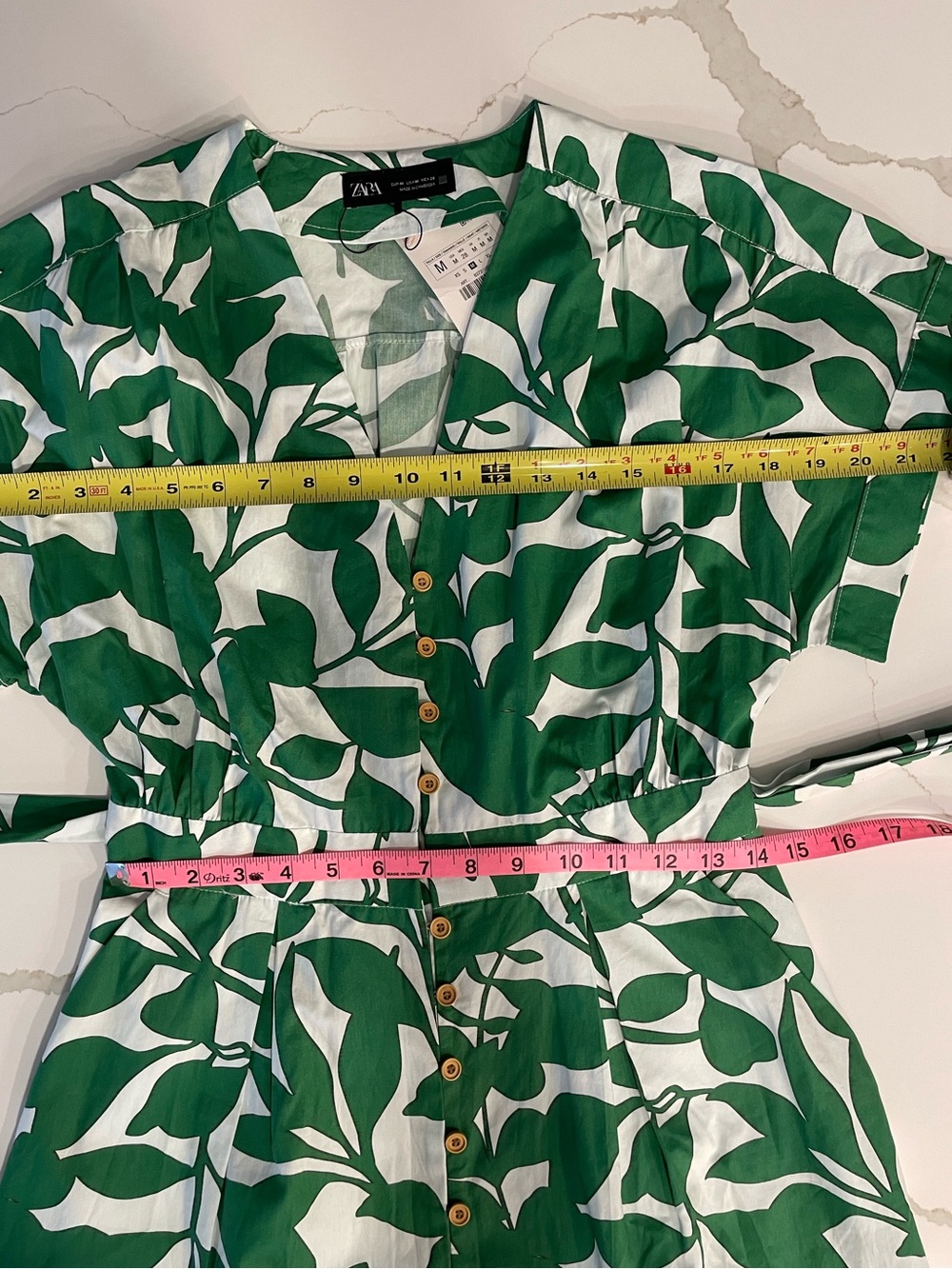Zara belted green and white leaf pattern printed Midi Dress (Style 8372/109). - Picture 8 of 11